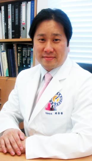 장마철 쑤시는 퇴행성관절염… 인공관절 수술 효과적 게시글의 1번째 첨부파일입니다.